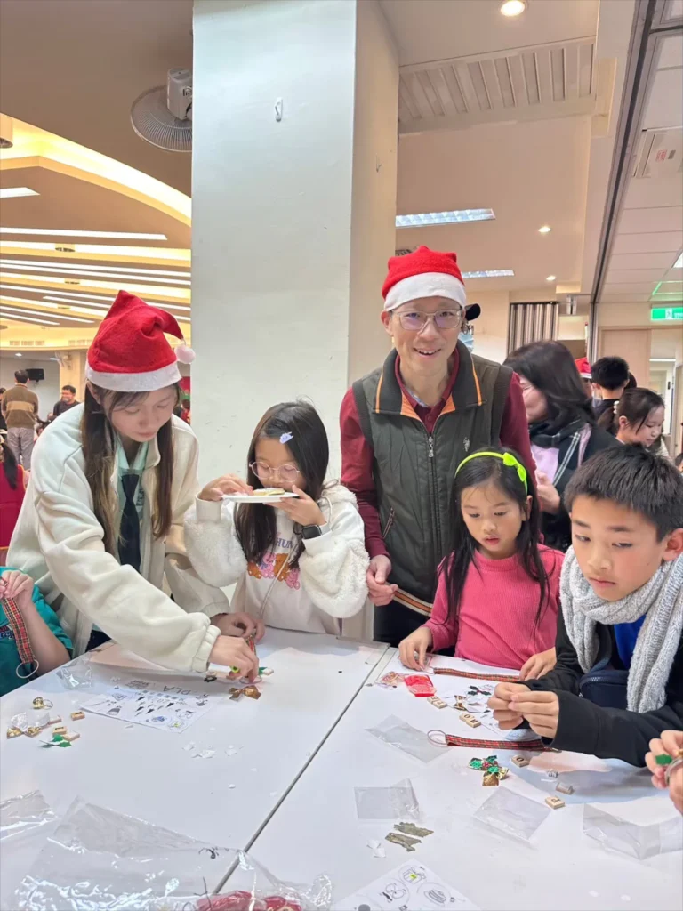 LINE ALBUM 聖誕晚會 251106 5